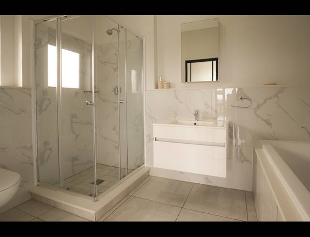 3 BEDROOM APARTMENT TO LET IN UMHLANGA CENTRAL